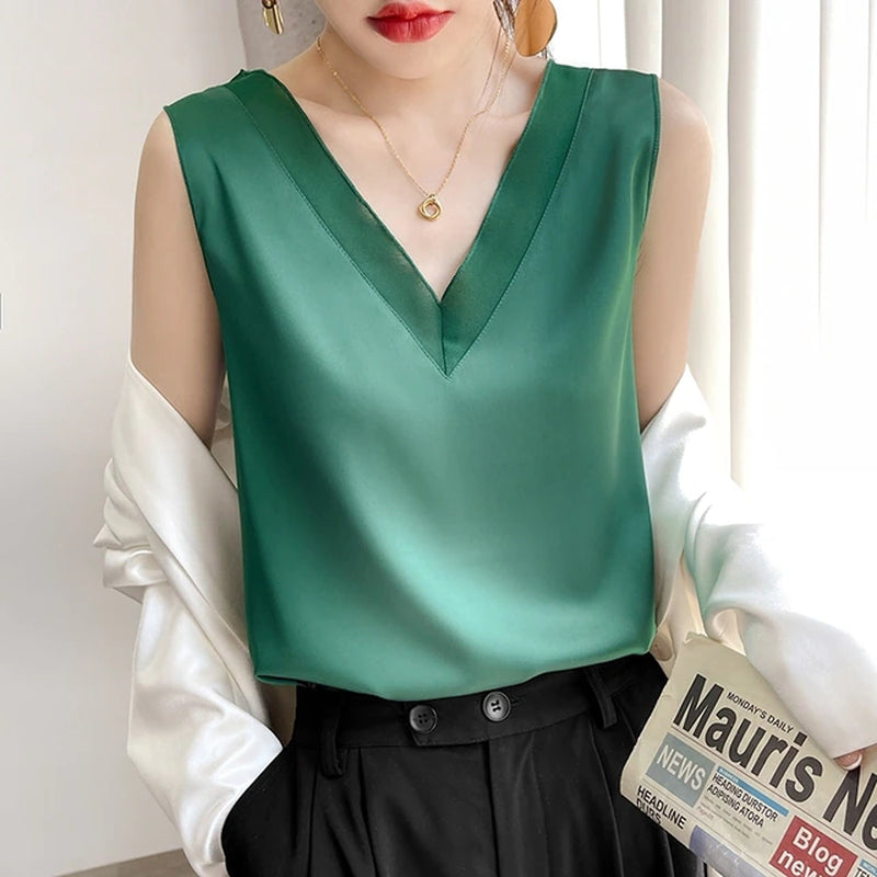 2022 New Summer Silk Camisole Ladies Satin V-Neck Mulberry Silk Suspenders Thin Sleeveless Top inside T-Shirt and Bottoming Vest